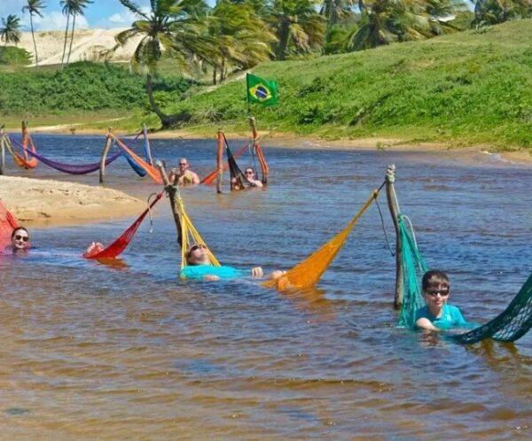 Pacote Completo de Férias para Natal + Maracajaú + Lagoa de Arituba com Transporte (ida e volta) + Hospedagem para 2 pessoas, por apenas R$ 829,90 ! - Imagem 8